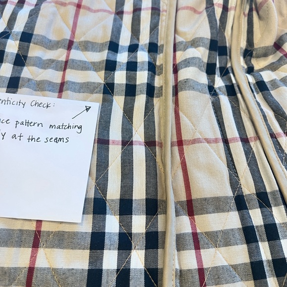 Authentic Vintage 2000s Burberry Nova Quilted Women’s Jacket - Picture 11 of 15